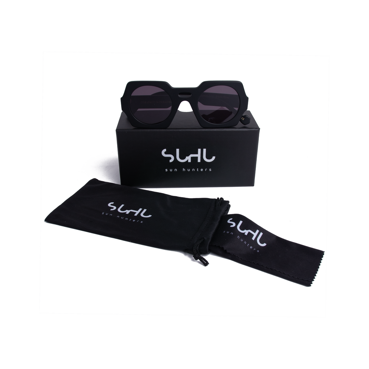 MONA in Matt Black | SUHU Sunglasses – Sun Hunters